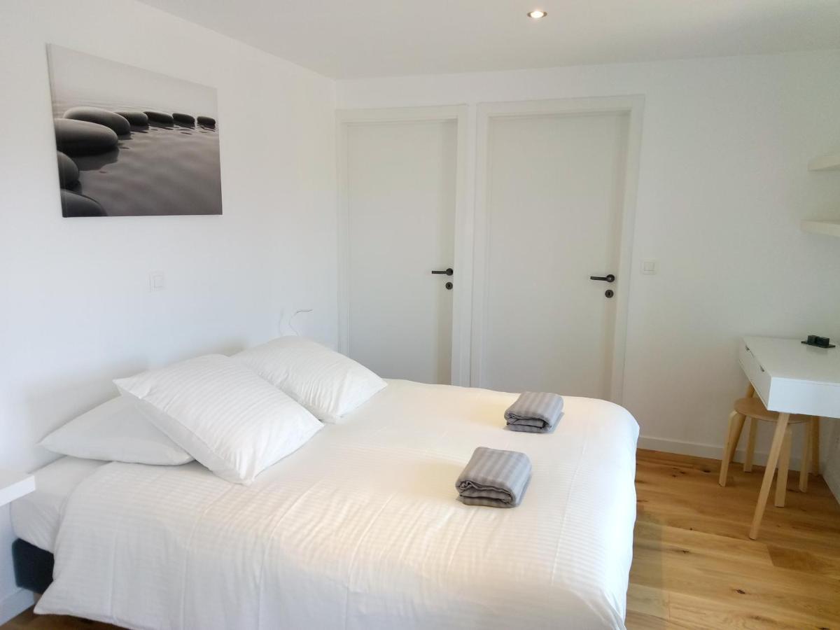 Chambres D'Hotes Quatre Mains Saint-Priest-des-Champs Eksteriør bilde